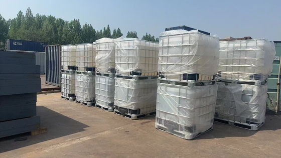 China Supplier Liquid Chlorinated Paraffin CP 52 Good Price Acid Plasticizer Chemical Auxiliary Agent for Paper Chemicals