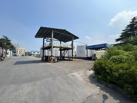 China Supplier Liquid Chlorinated Paraffin CP 52 Good Price Acid Plasticizer Chemical Auxiliary Agent for Paper Carbon CMS