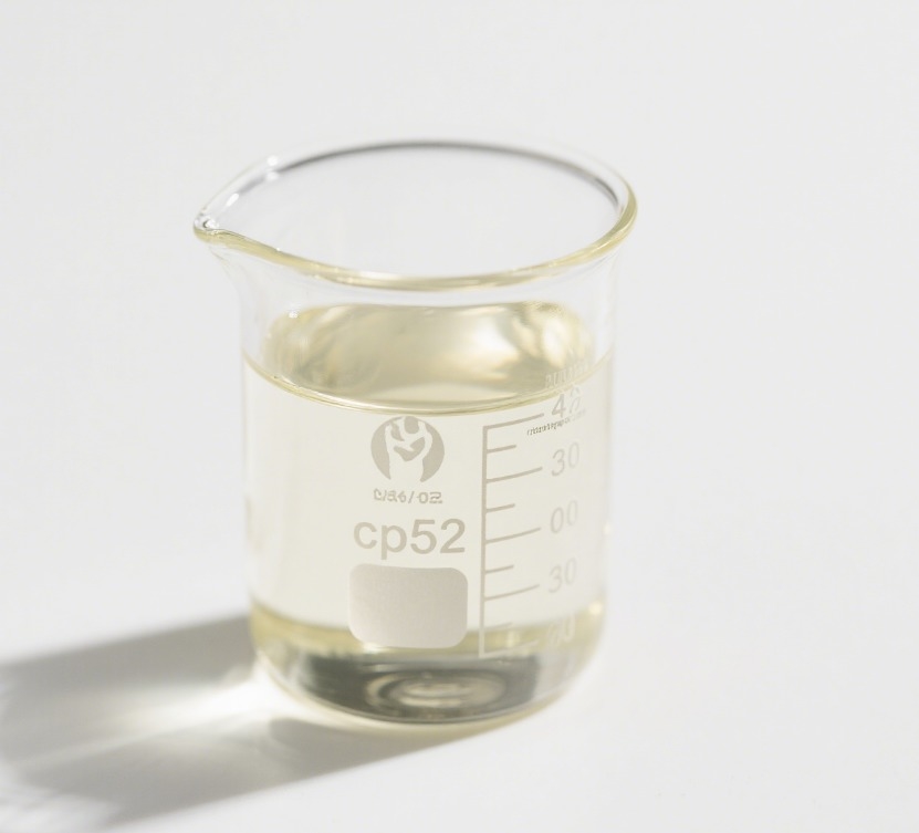 China Supplier's Liquid Chlorinated Paraffin CP 52 Good Price Acid Plasticizer PVC Chemical Auxiliary Agent Surfactant Adsorbent